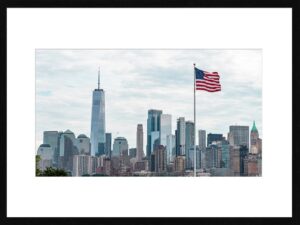 Photo en tirage limité. sky line et drapeau US new york. Michèle Gabet Photographie