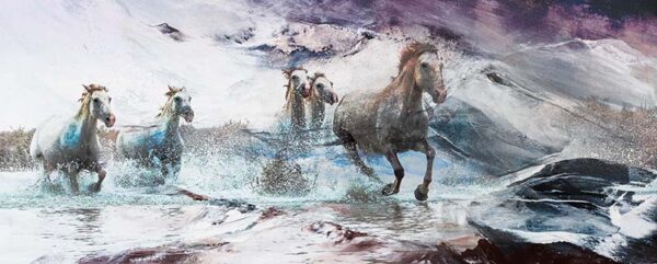 Montage Photo en tirage limité. photo de chevaux de camargue de Michèle Gabet Photographie superposée à un tableau de Chantal Morel (peintre)