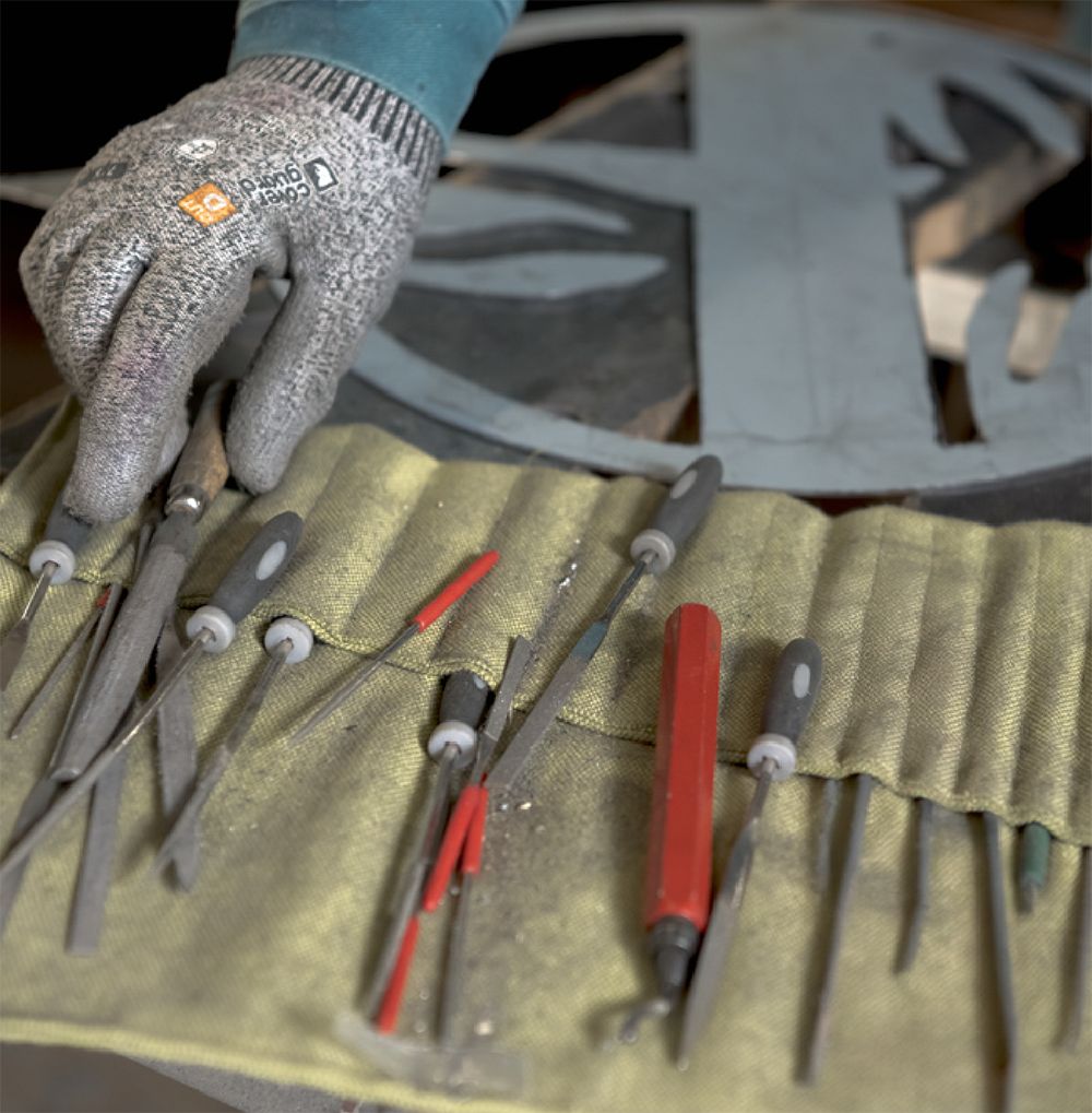Atelier Brindilles à Carrières sur Seine, Ferronnerie d'art. Reportage photo métier de Michèle Gabet Photographie