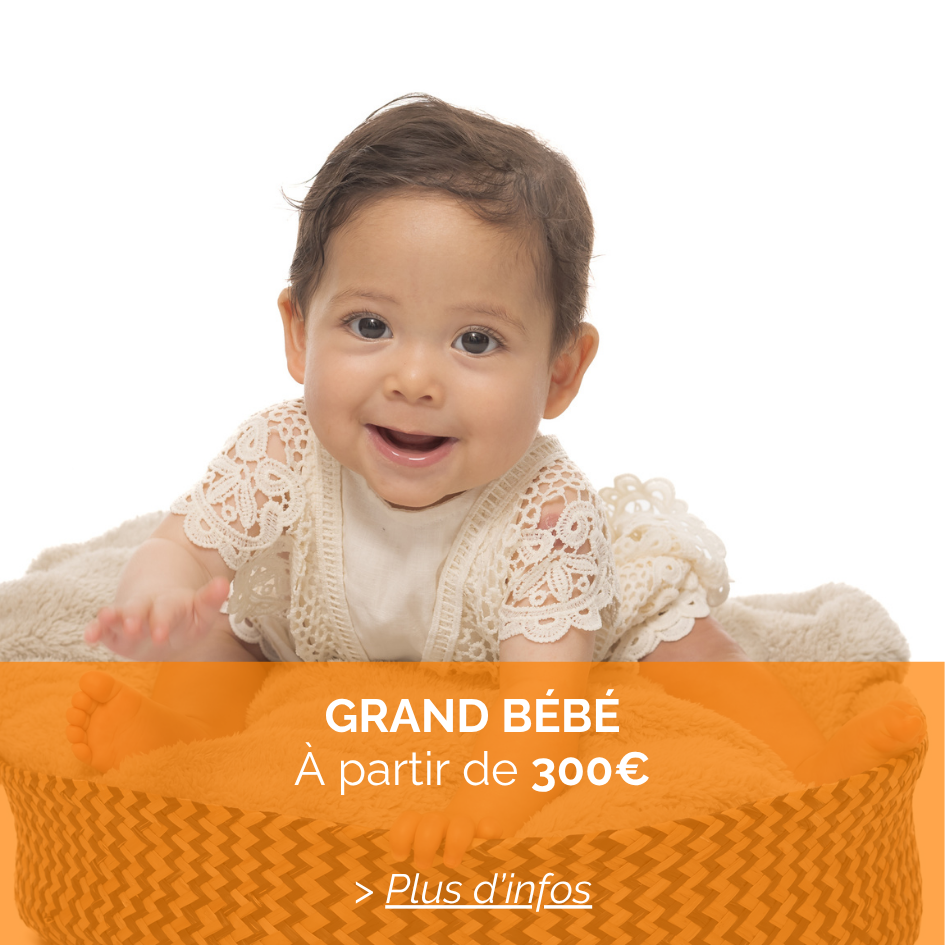 SEANCE PHOTO GRAND BÉBÉ. AU STUDIO A RUEIL-MALMAISON. TARIF MICHELE GABET PHOTOGRAPHE